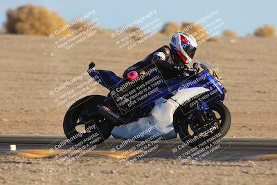 media/Dec-16-2023-CVMA (Sat) [[bb38a358a2]]/Race 13 Amateur Supersport Middleweight/